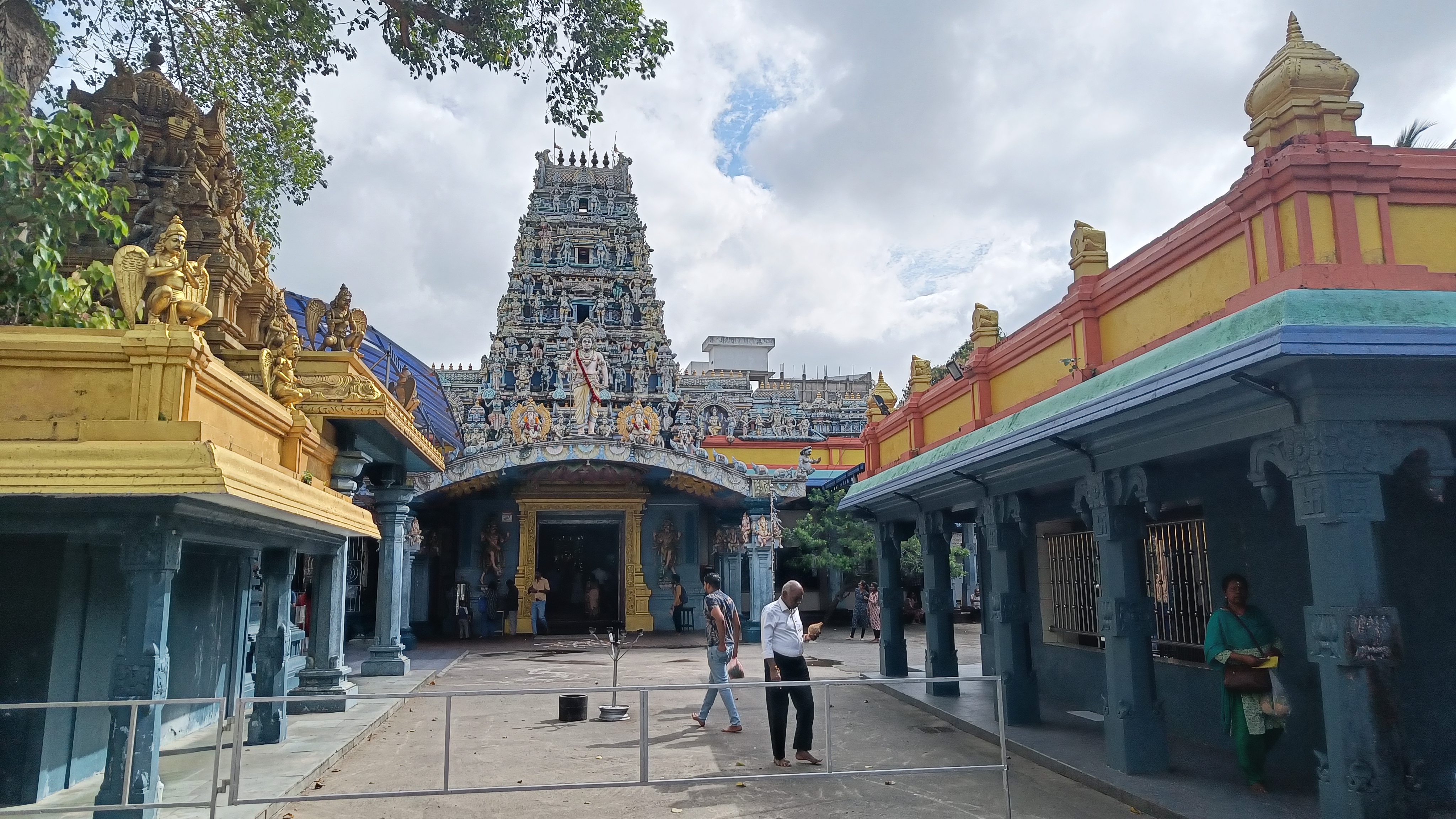 Kathiresan temple